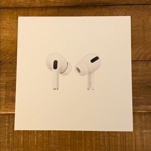 Apple AirPods Pro (used less than 5 times)